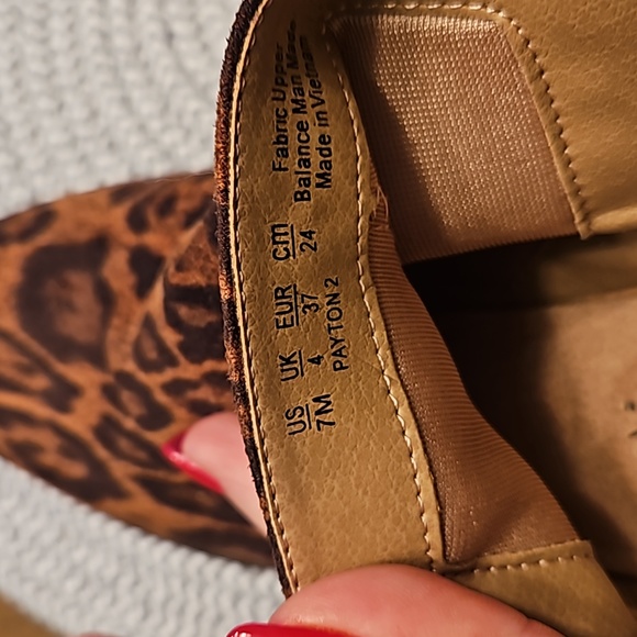 LIFE STRIDE ANKLE BOOTS - Picture 5 of 5